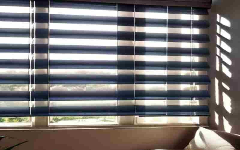 choosing-the-right-fabric-for-blinds
